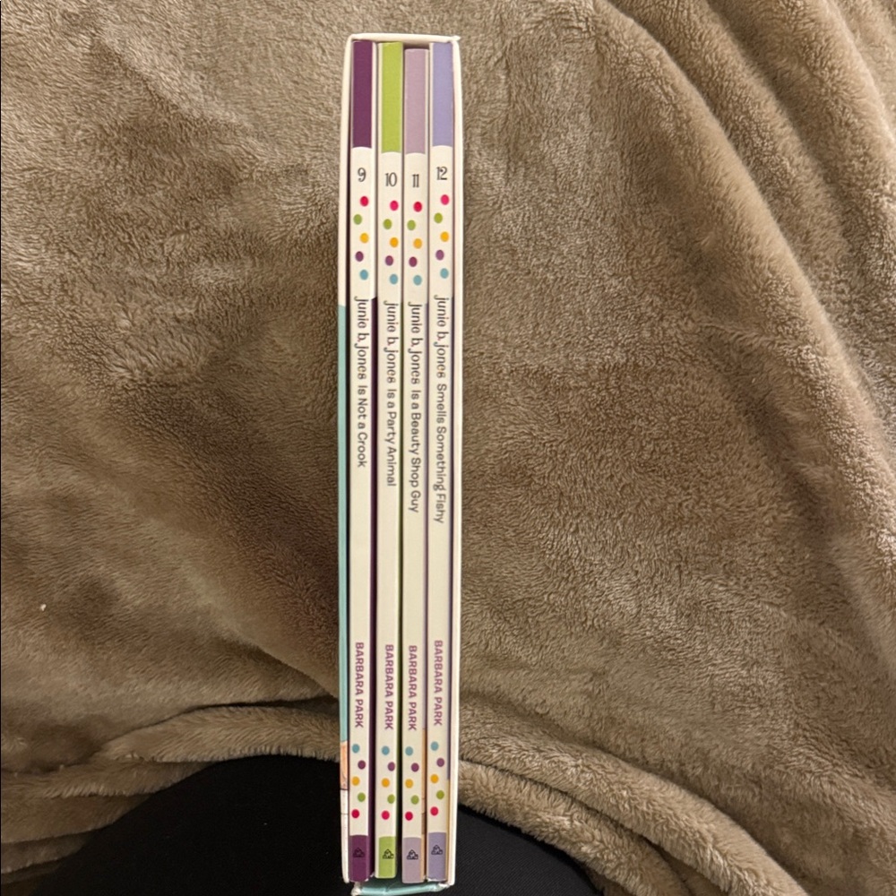 Junie B. Jones Third Boxed Set - Picture 3 of 4